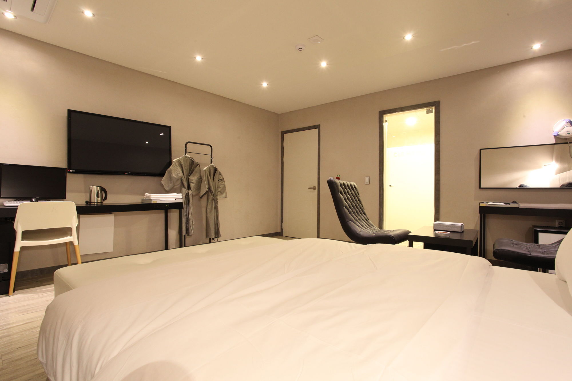 C&B Hotel Ansan Exteriér fotografie